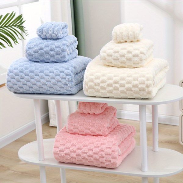 Oversized Bath Towel 3 Piece Waffle Coral Velvet Bath Towel Towel Handkerchief Towel Set, Super Soft, Easy Absorbent and Quick Drying