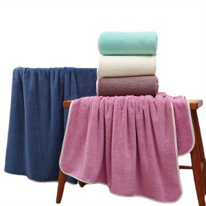 1Pc Ultra Soft Bath Towel with High Water Absorption and Thickened Design Bath Towel - Quick-Dry, Absorbent, Knit Fabric - Hand Washable, Leaf Theme for Home, Travel, Camping