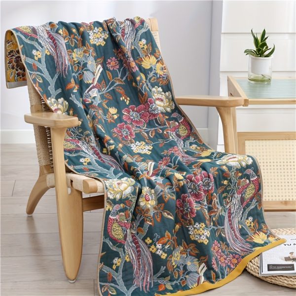 1pc Breathable Soft Cotton Bath Towel, Large Beach Towel with Floral Pattern, High Color Fastness, Rectangular, Contemporary Style, Woven 350gsm, Ideal for Bathroom Use - Machine Washable and Dry Cleanable